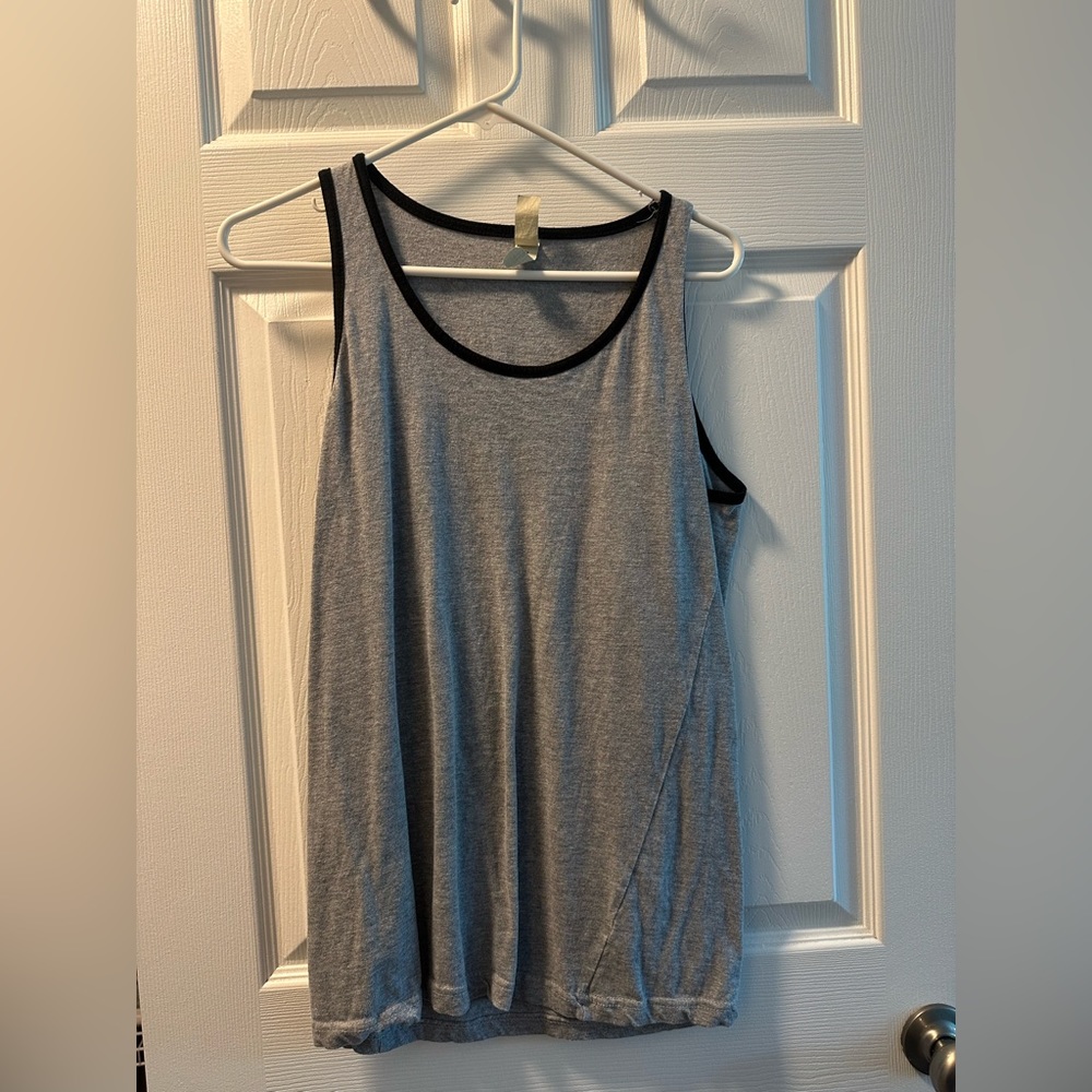AE TankTop M